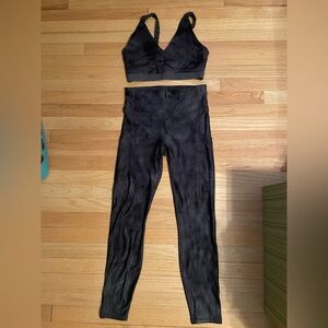 Fabletics set in charcoal gray
